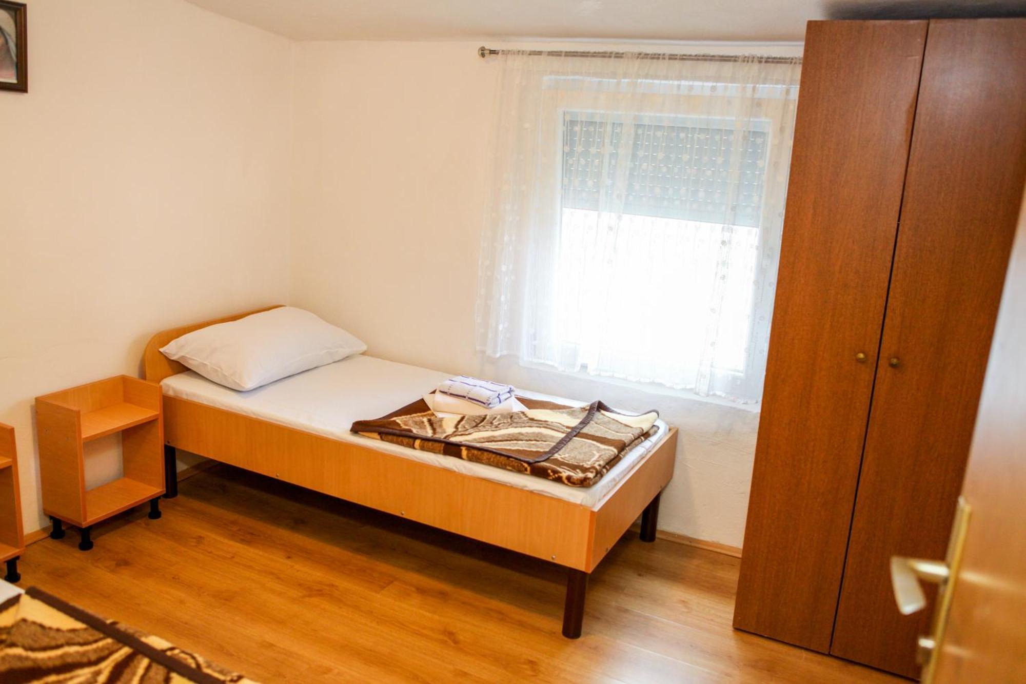 Ana Stjepan Nikolic - Pilgrim'S 2Nd Home Medugorje Ruang foto